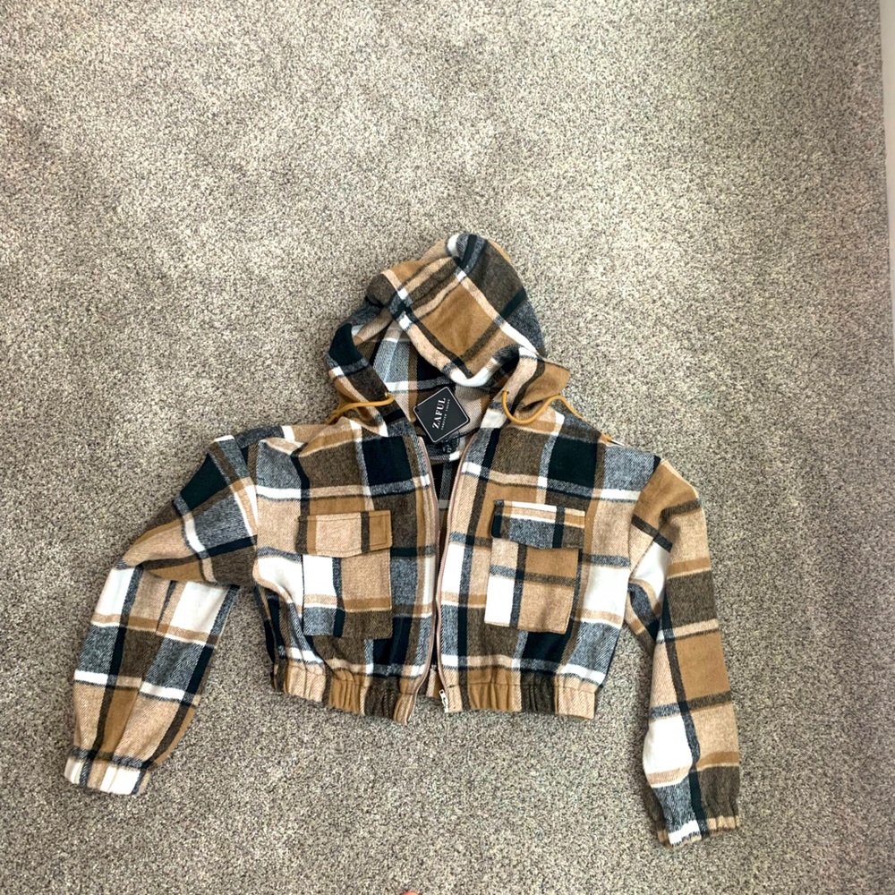 Cropped zip up fleece jacket. Brand new with tags.